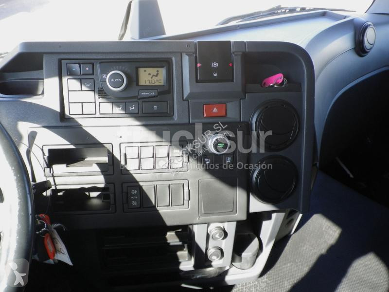 Tracteur Renault  T520 NIGHT & DAY CAB