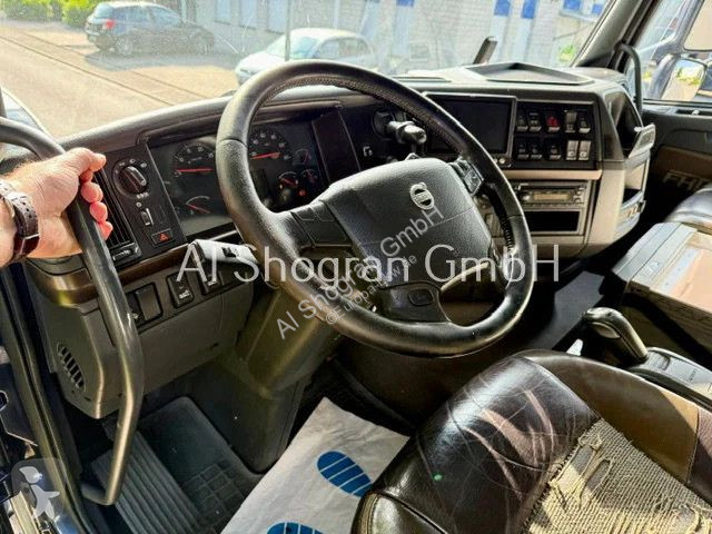 جرار Volvo 16700 Globetrotter...