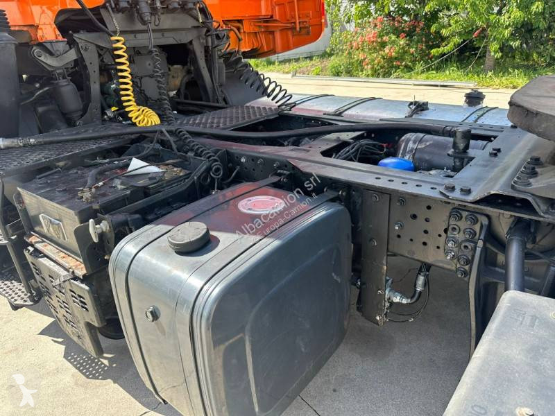 Iveco  tractor unit