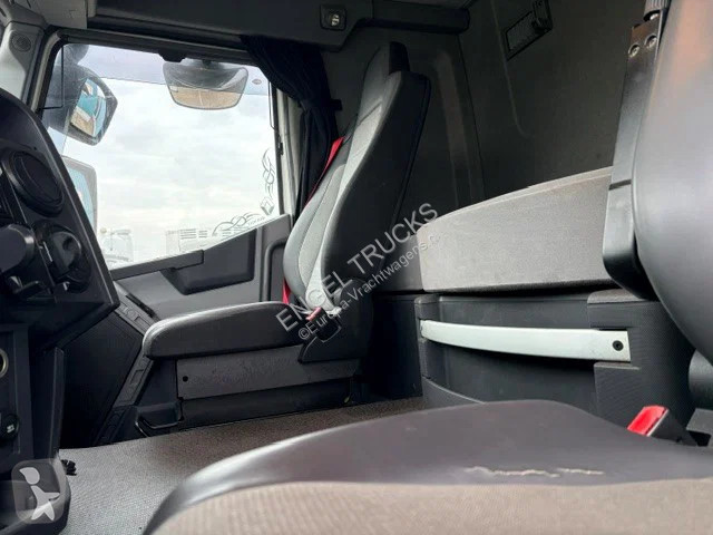 Trattore Stradale Renault T460 PROTECT...