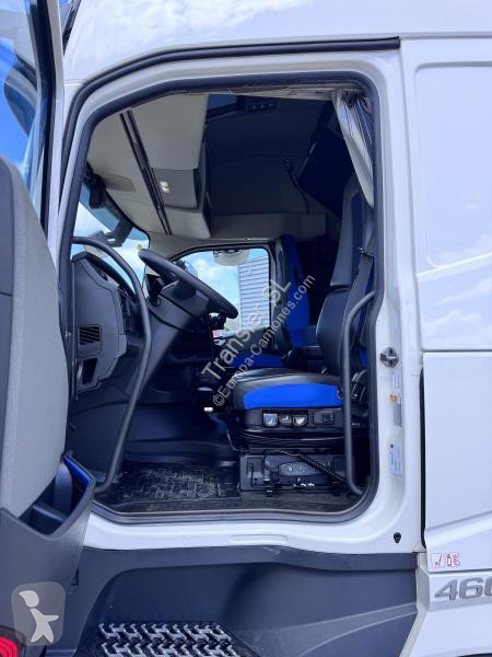 جرار Volvo