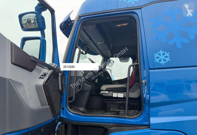 جرار Renault T460