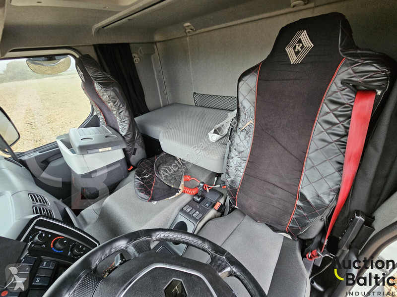 Traktor Renault D Wide