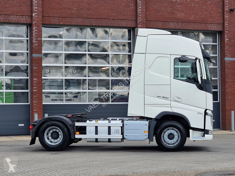 جرار Volvo 13460 Globetrotter 4x2 - Full...