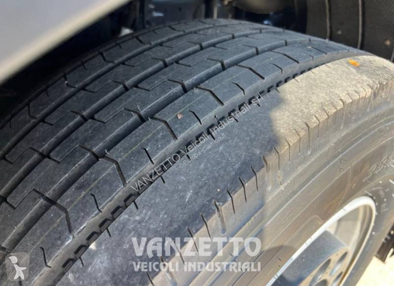 جرار Iveco