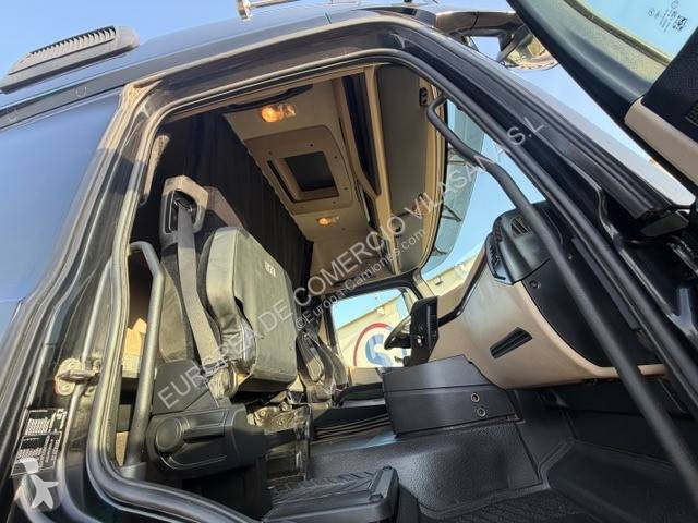 جرار Mercedes