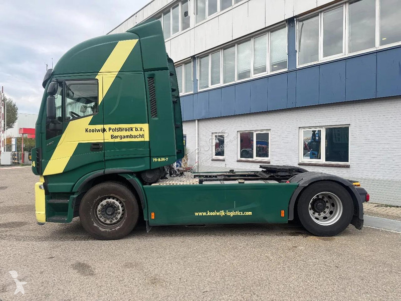 Iveco 460 4X2 EURO 6 SKIRTS AIRCO RADIO tractor...