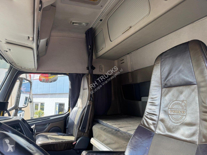 جرار Volvo 16550 6X4 EURO 5 MET HYDROLIEK, 70 TON
