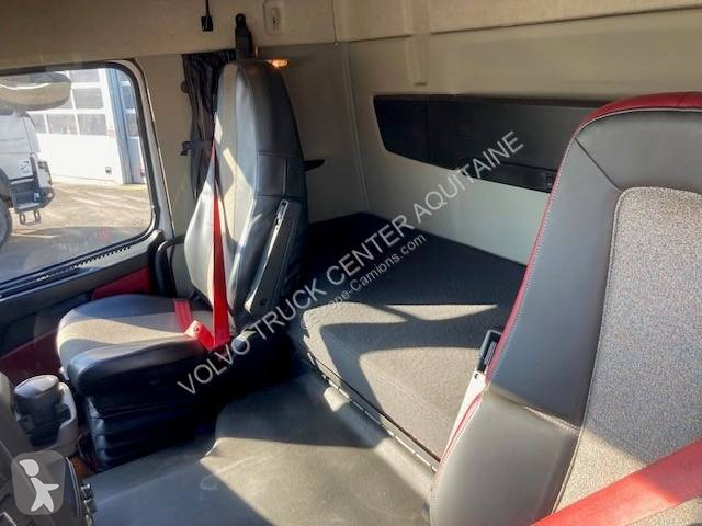 جرار Volvo