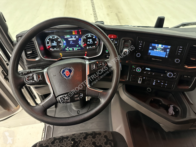 جرار Scania