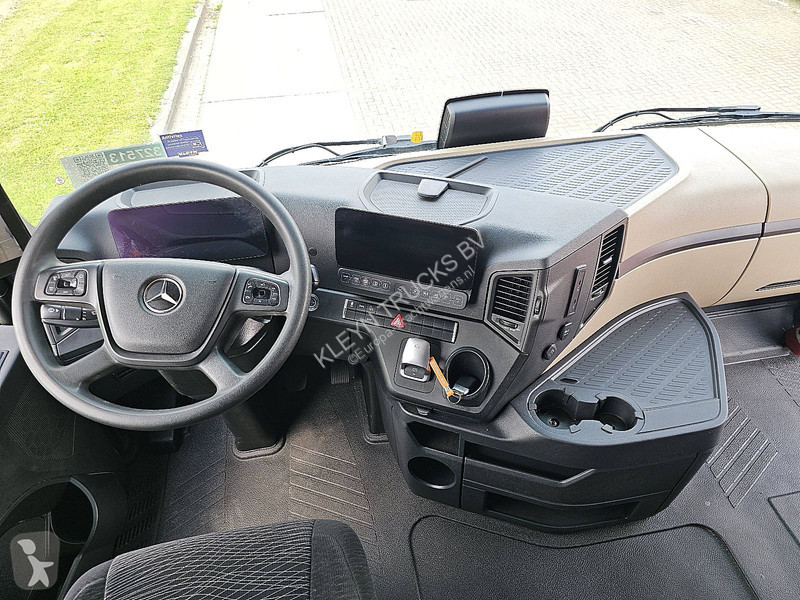 جرار Mercedes ACTROS 1845