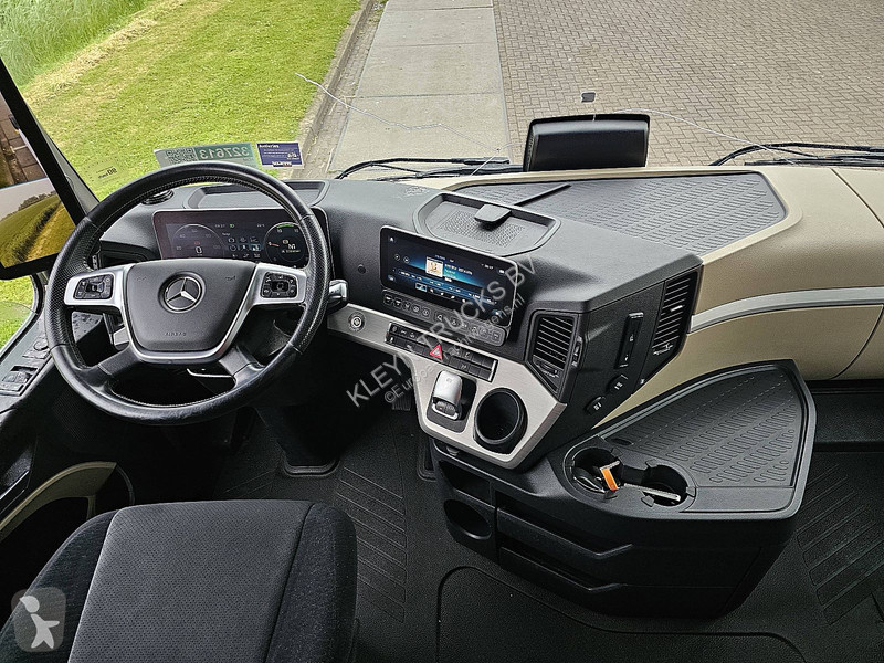 جرار Mercedes ACTROS 1853  Bigspace,standklima