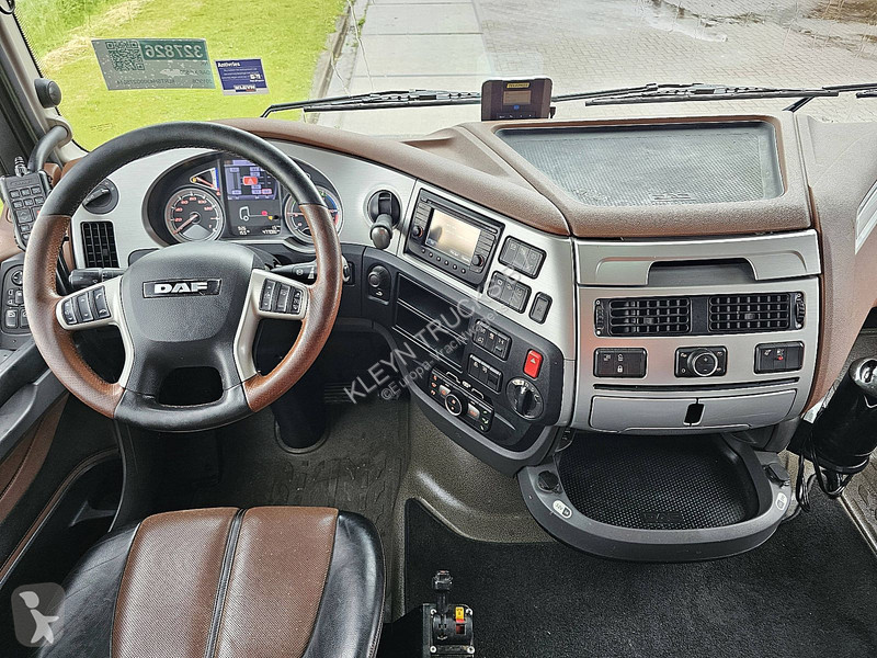 جرار DAF 530 6X2 FTR SPACECAB