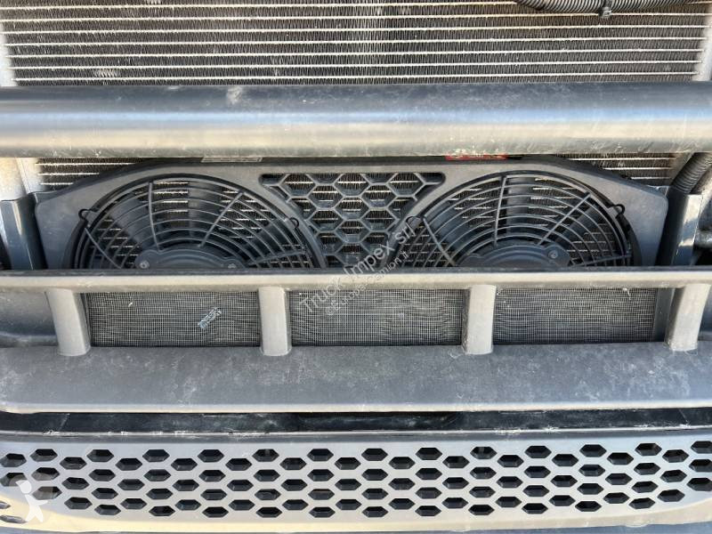 جرار Iveco