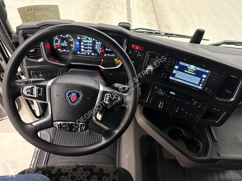 جرار Scania