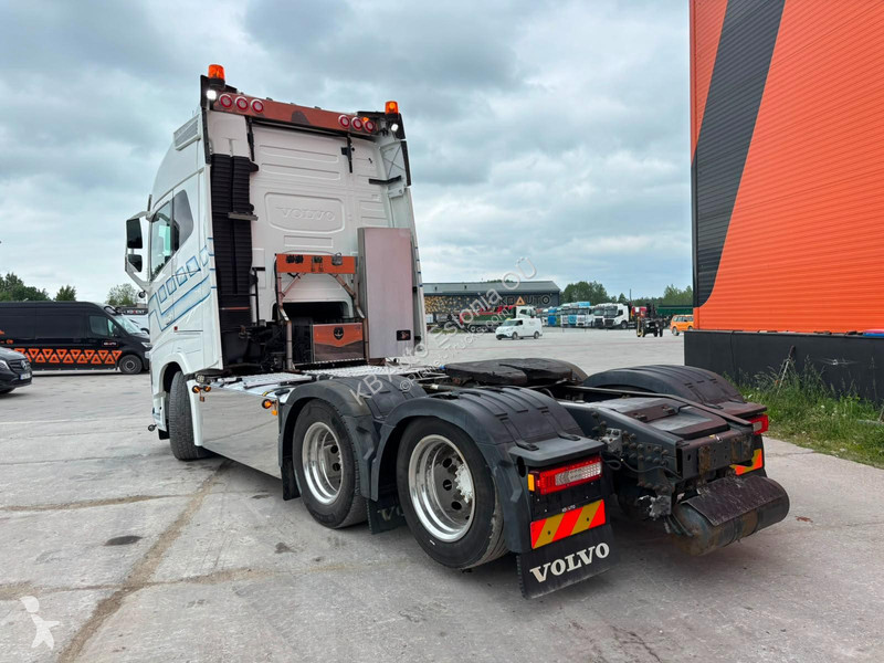 Cabeza tractora Volvo 6x2 DOUBLE BOGIE