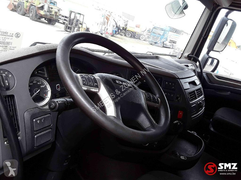 جرار DAF 530