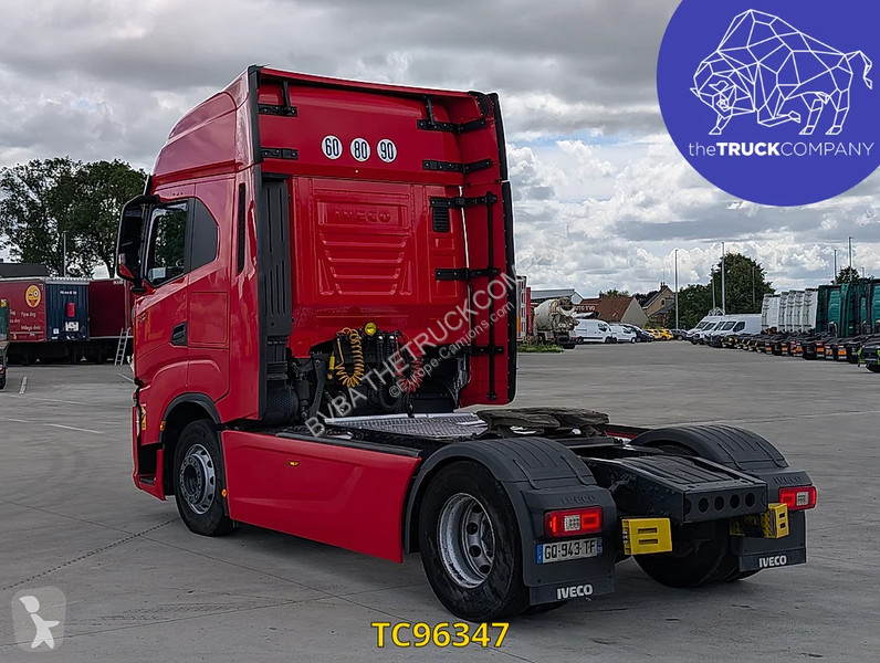 Iveco S-Way 490 tractor unit