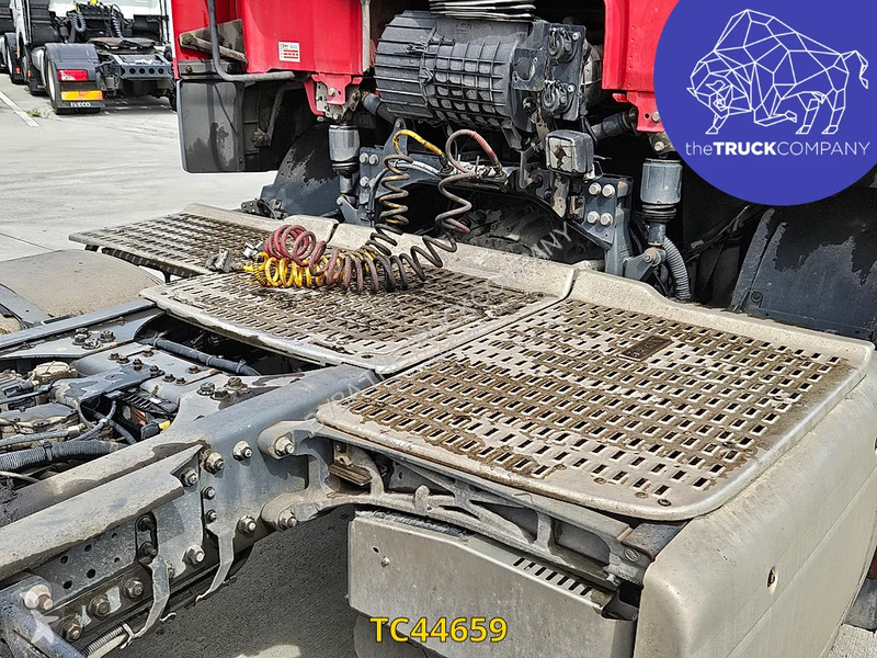 جرار DAF 460