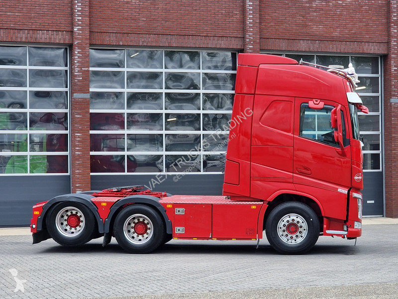 جرار Volvo 13540 Globetrotter 6x4 - Lift axle -...