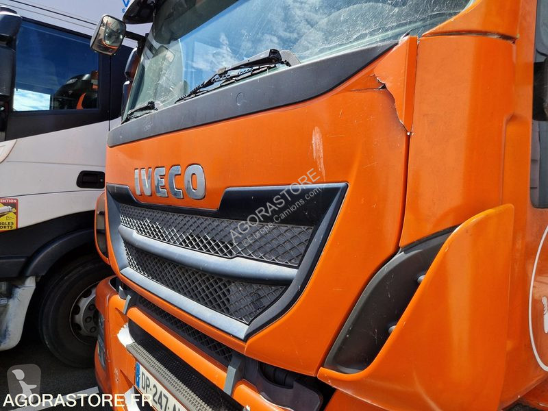 شاحنة Iveco 190S33