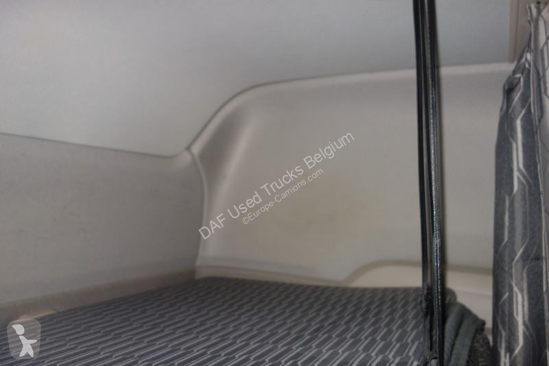 Тягач DAF XG  FT 4X2