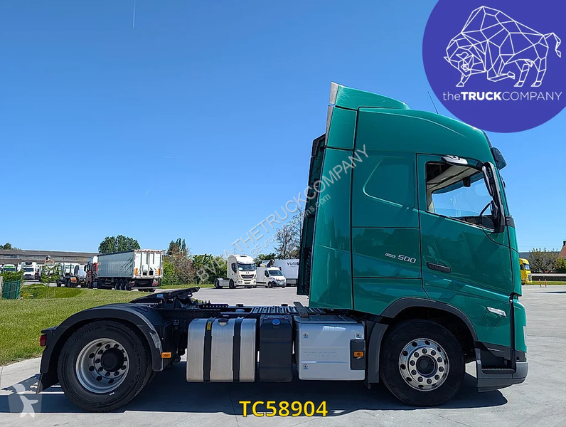 جرار Volvo 500