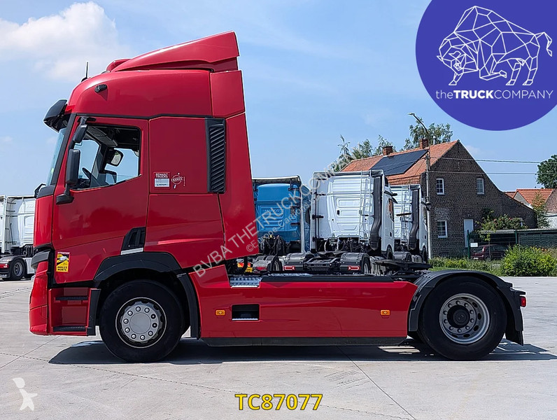 جرار Renault T 520