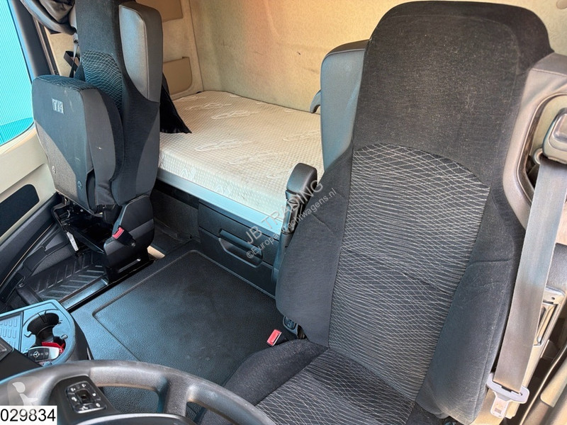 جرار Mercedes 1845 EURO 6D