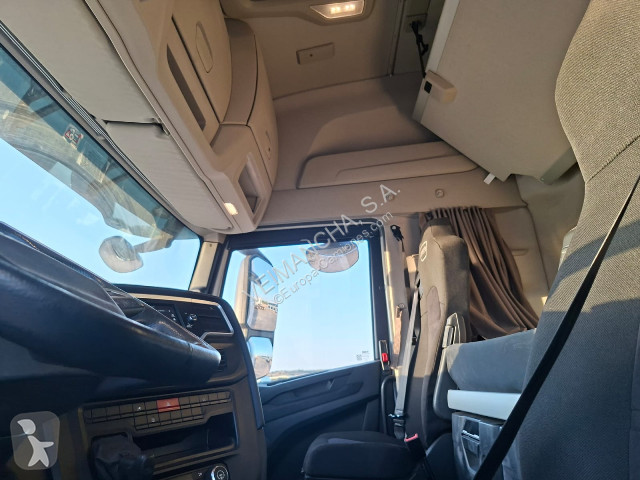 Cabeza tractora Iveco Stralis AS440S49T/P