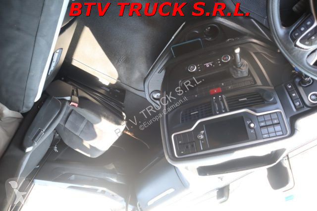 جرار Iveco TATTORE STRADALE EURO 6