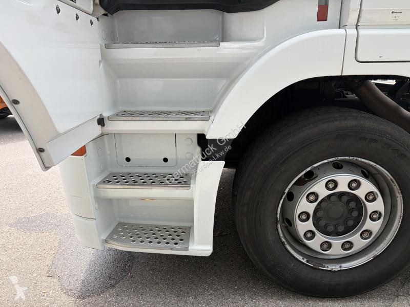 جرار Mercedes 1844 LS