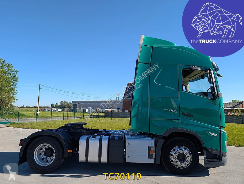 جرار Volvo 500
