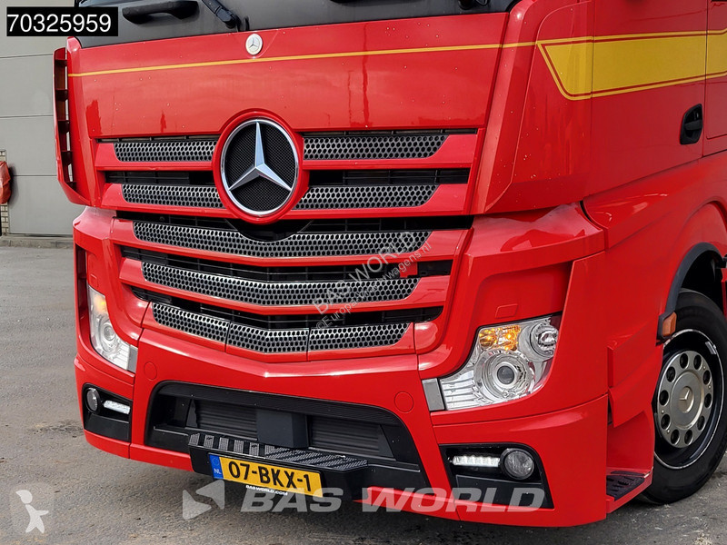 جرار Mercedes 1842 4X2 StreamSpace Mega...