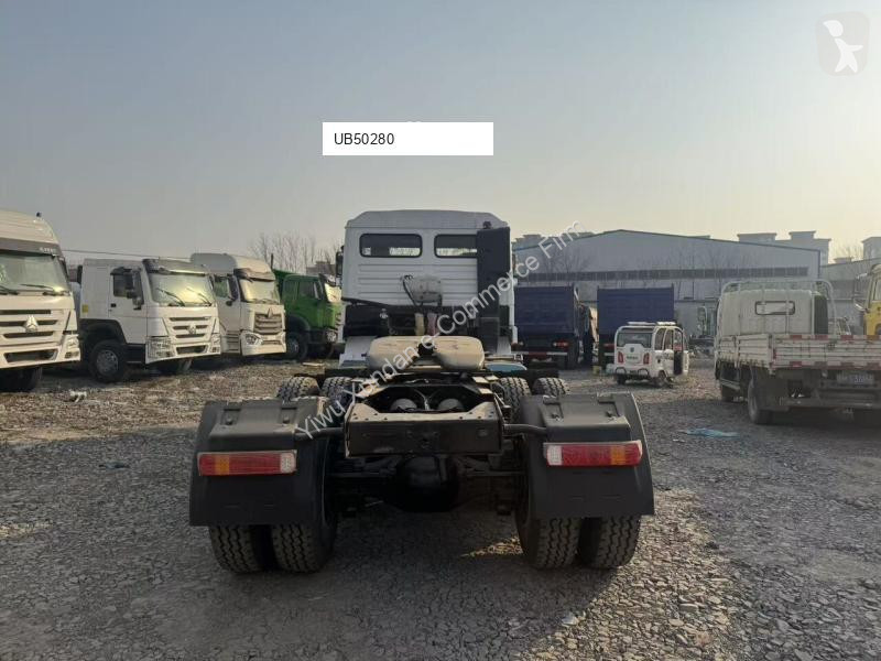 جرار Shacman F3000