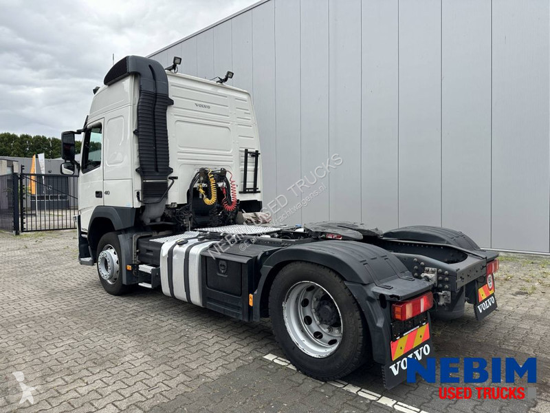 جرار Volvo - 388.765km - Volvo Dynamic Steering