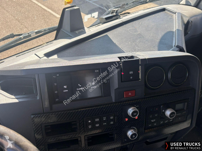 جرار Renault