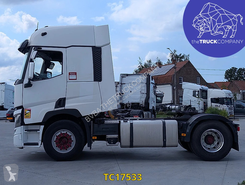 جرار Renault T 480