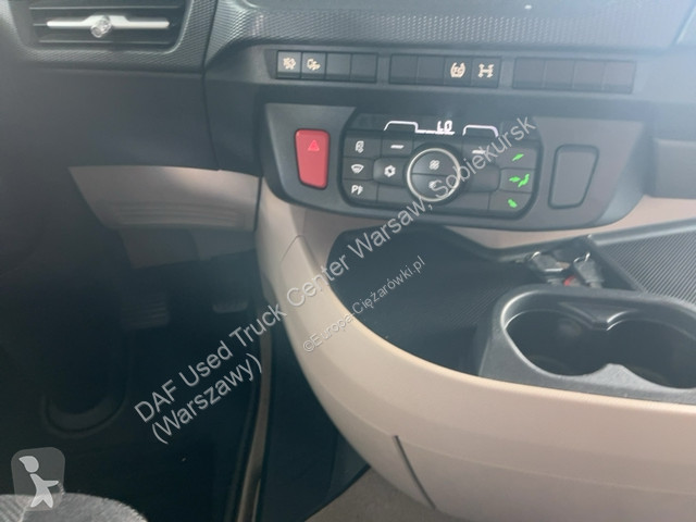Влекач DAF XG  FT 4X2