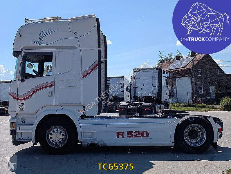 جرار Scania 520