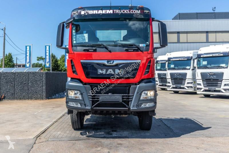 جرار MAN 33.470 BBS-6x6 (motor new 28.000 km)