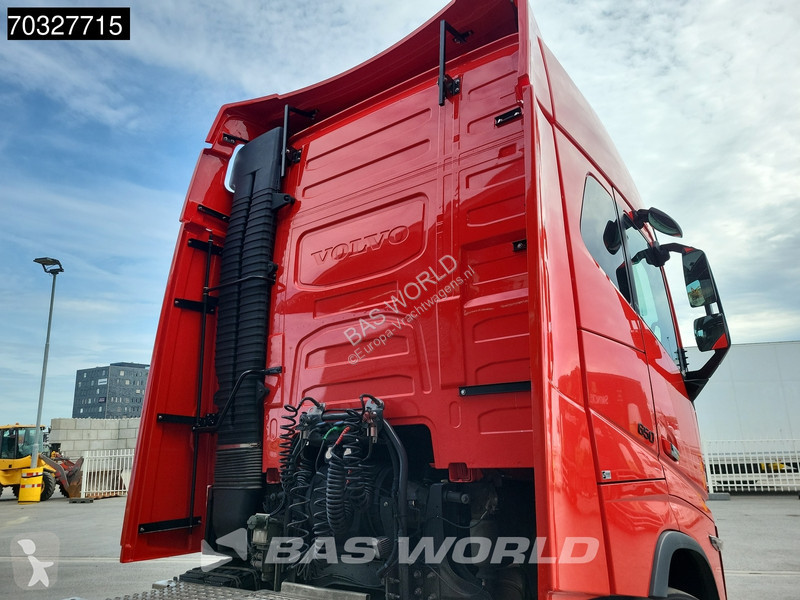 جرار Volvo 650 6X2 Lift+Lenkachse I-ParkCool...