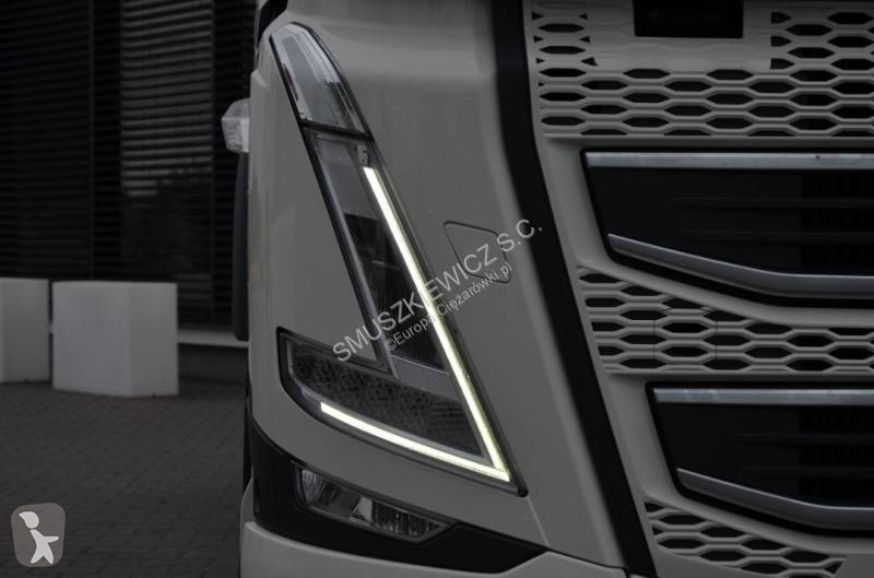 Тягач Volvo
