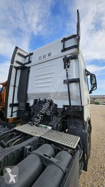 جرار Iveco