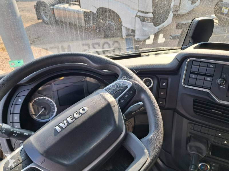 جرار Iveco