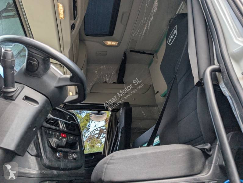 Iveco  tractor unit