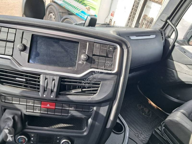 جرار Iveco