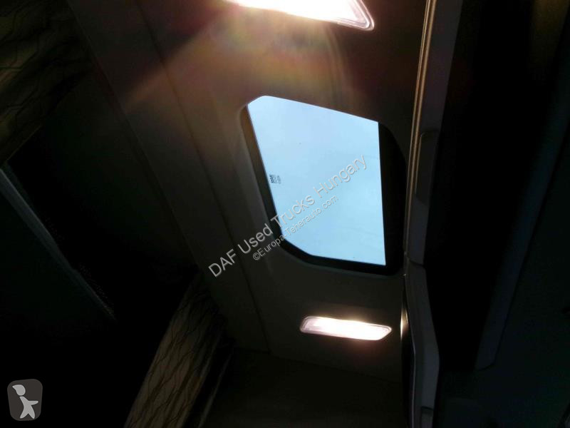 جرار DAF XG  FT 4X2