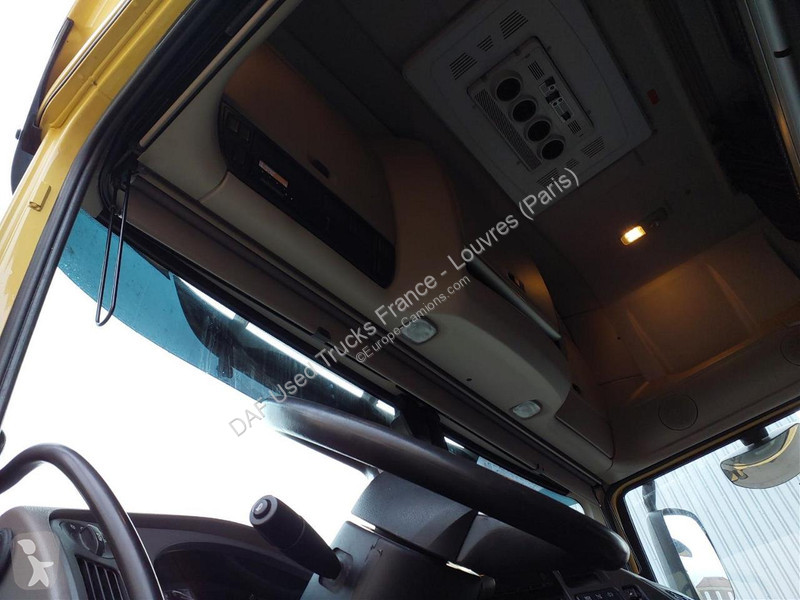 جرار DAF XF  FT 4X2