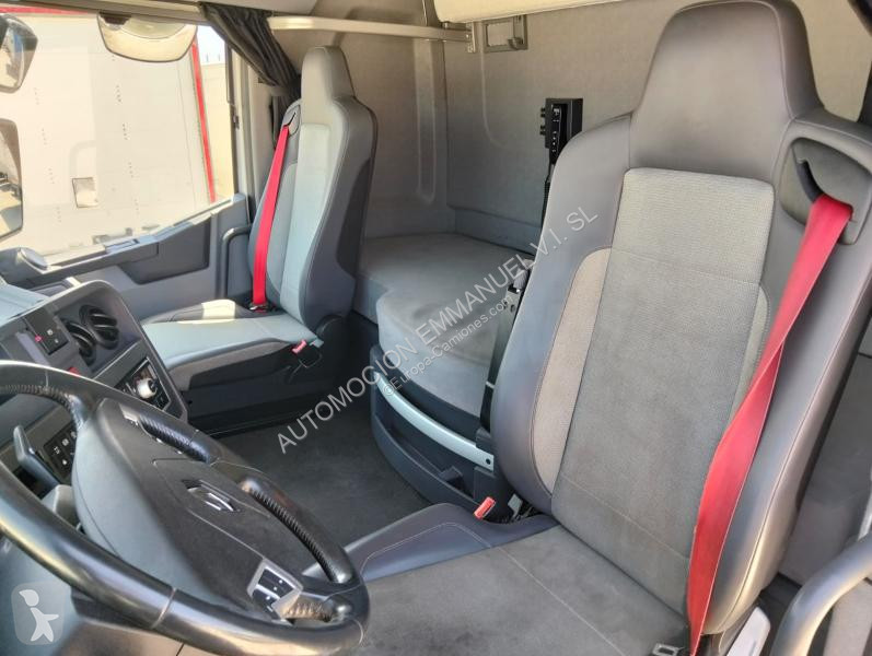 جرار Renault 480 XROAD TSeries